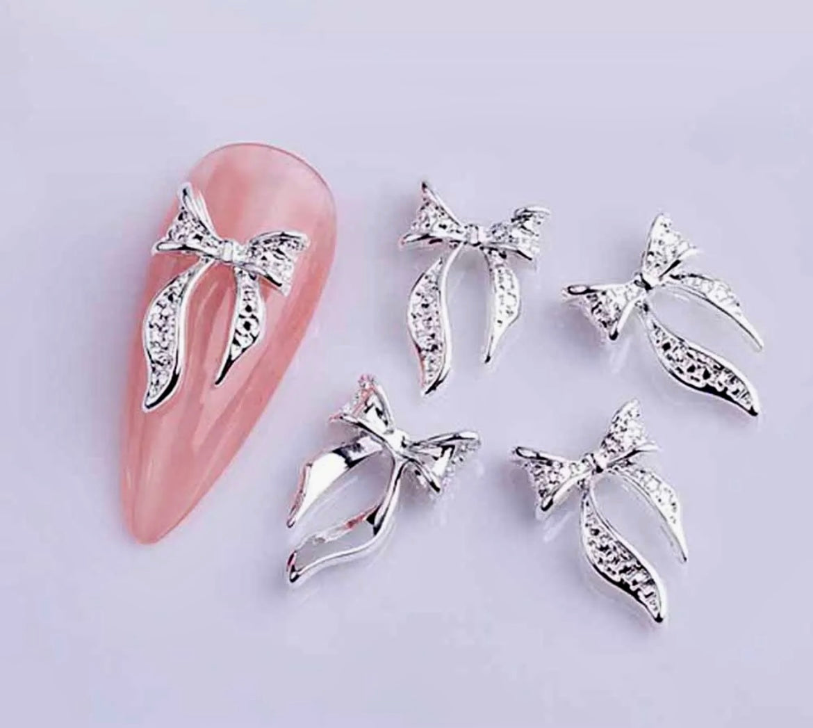 3D Metallic Rhinestone Nail Art